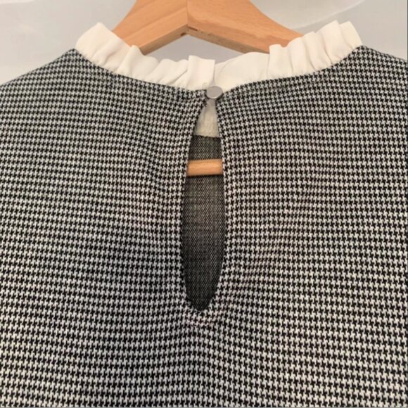 Blouse en maille pied-de-poule - Houndstooth Knit Blouse - Picture 4 of 4